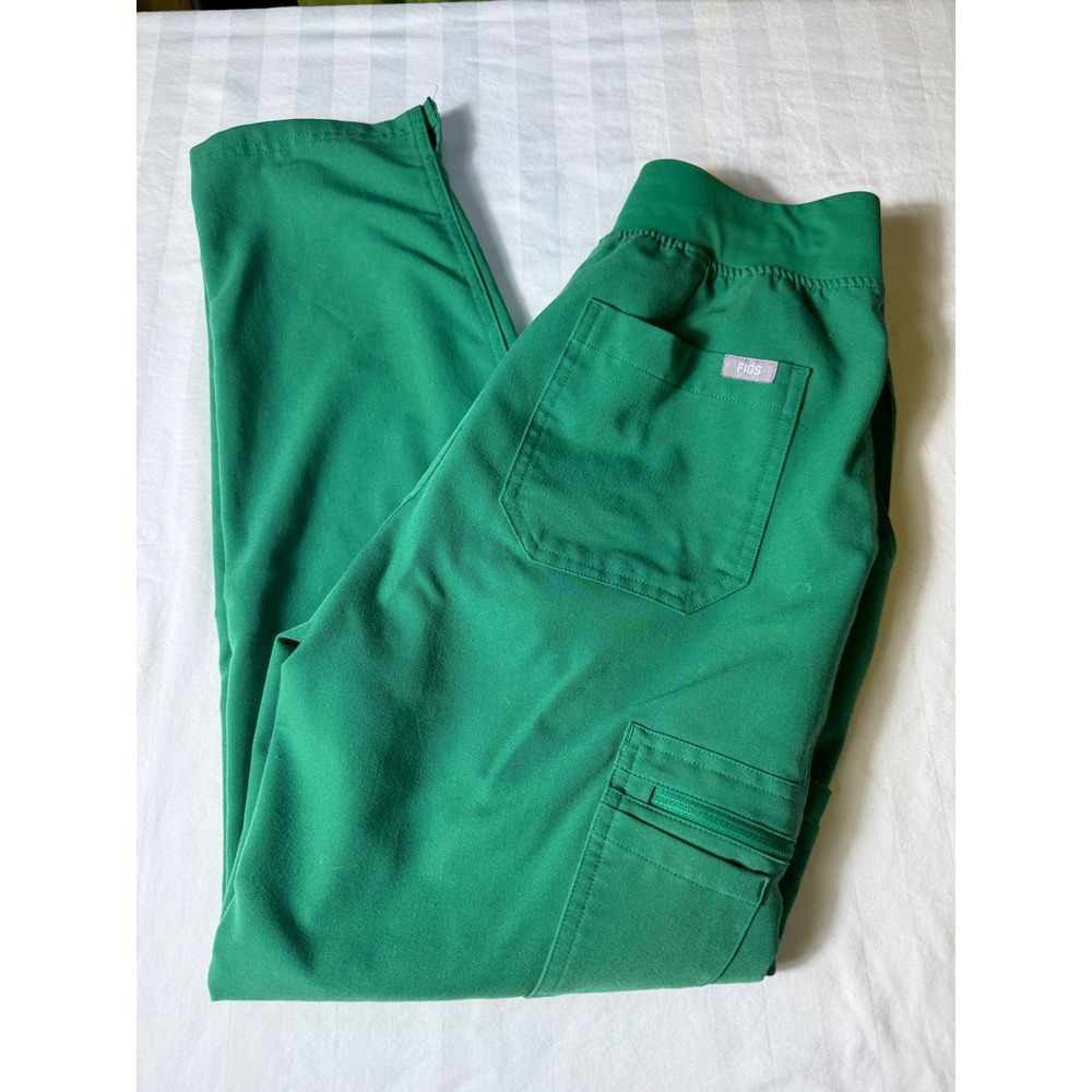 FIGS Yola Skinny Cargo Scrub Pants Green Women HW Yola  Kelly Green Nurse Work